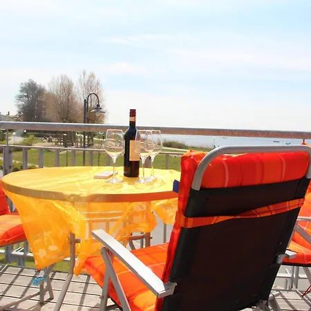 Lee - Direkt Am Salzhaff 레리크